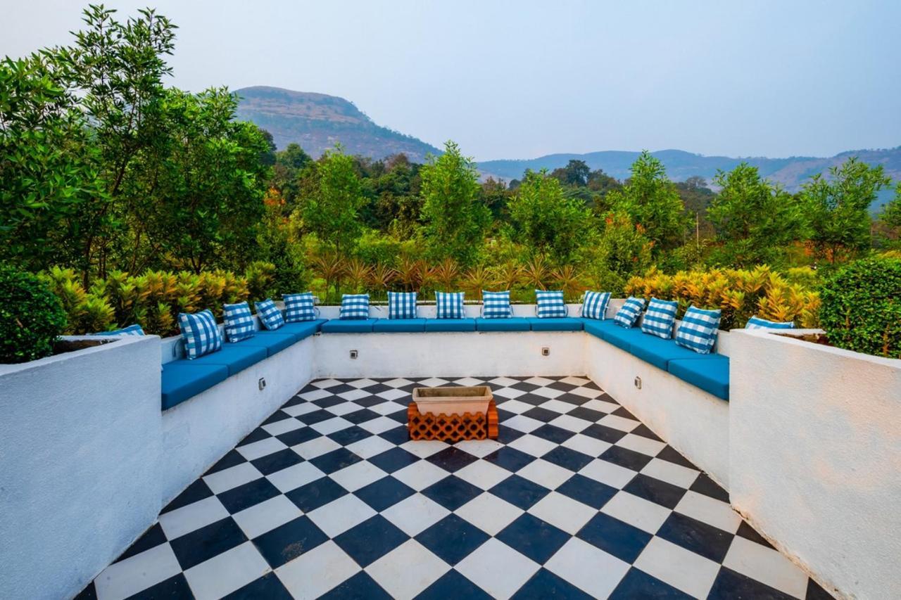 Saffronstays Turquoise Maison, Karjat Esterno foto